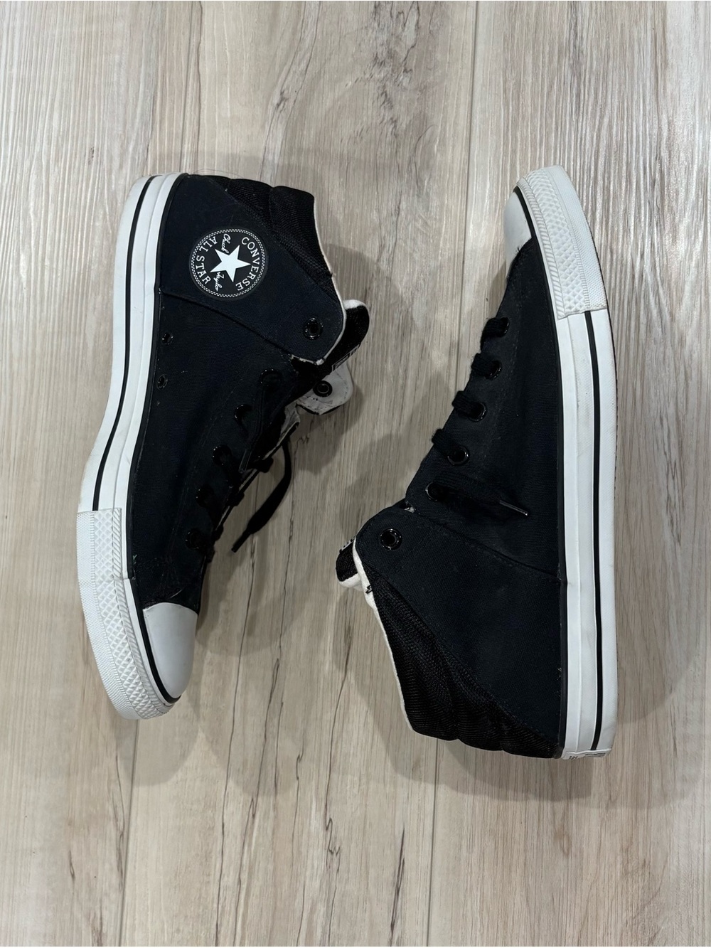 Converse Chuck Taylor All Star Black Mid Top Sneakers sz 11